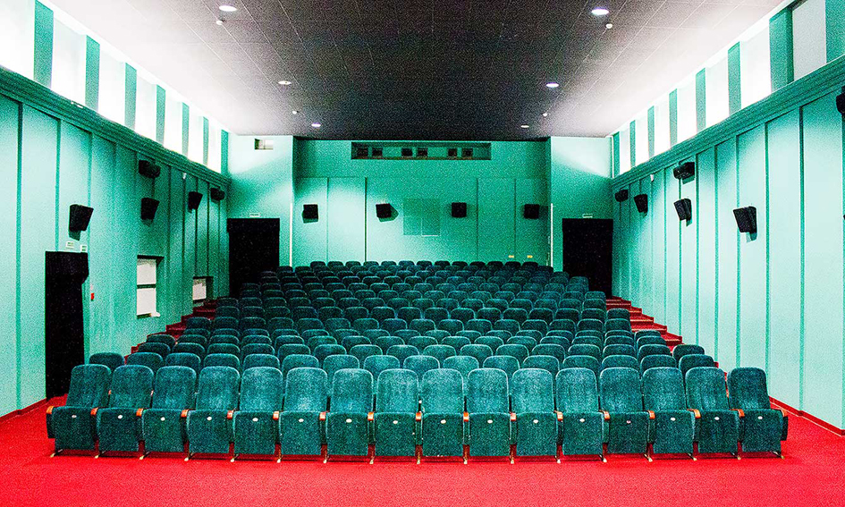 Кинотеатр «Комсомолец» в Минске